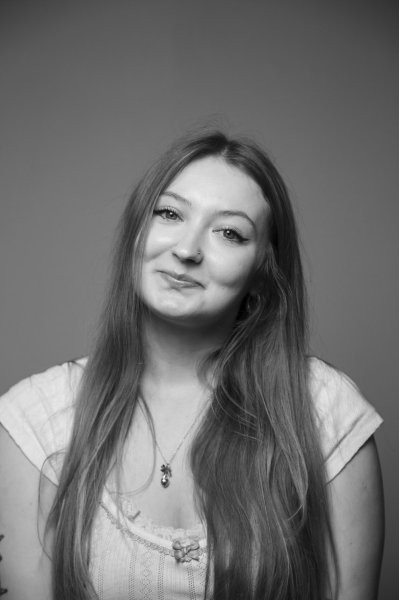 Julia Kuczera Headshot of Julia Kuczera